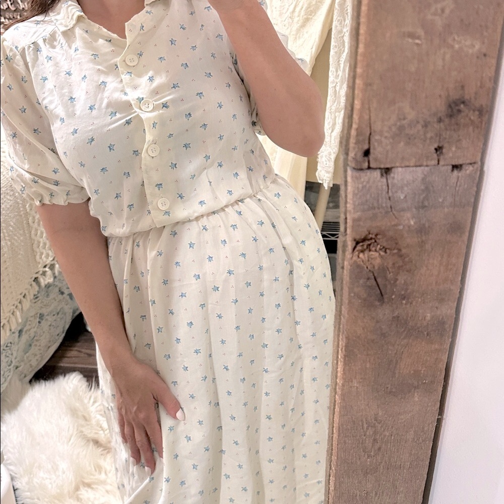 Vintage Cream Dress with Light Blue Floral Print - Picture 3 of 5